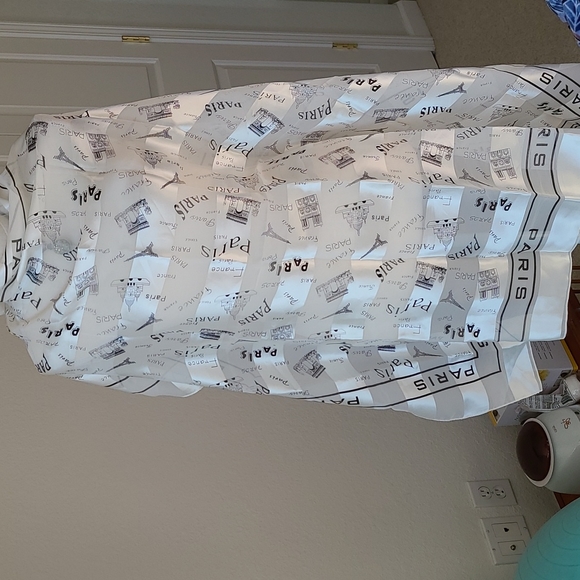 Scarf. - Picture 2 of 4